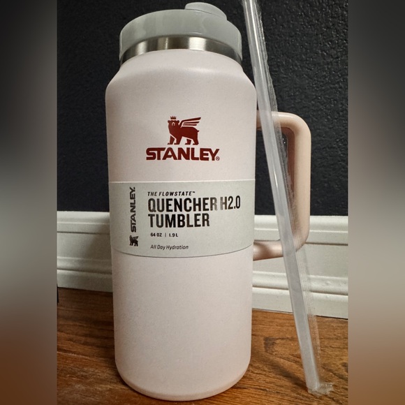 NWT New! STANLEY Quencher H2.0 Tumbler in Rose Quartz 64 oz - Picture 1 of 10
